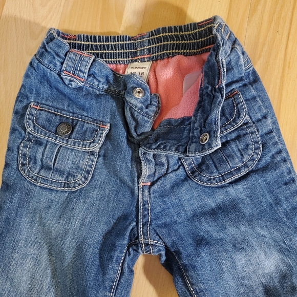 ๐6/36๐ Fleece lined old navy jeans - Picture 2 of 4